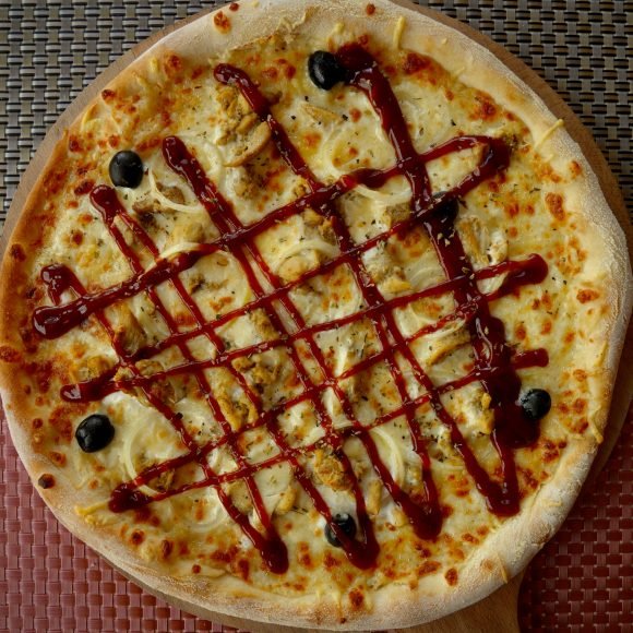 Pizza Poulada Barbecue 1 Poulada bianca