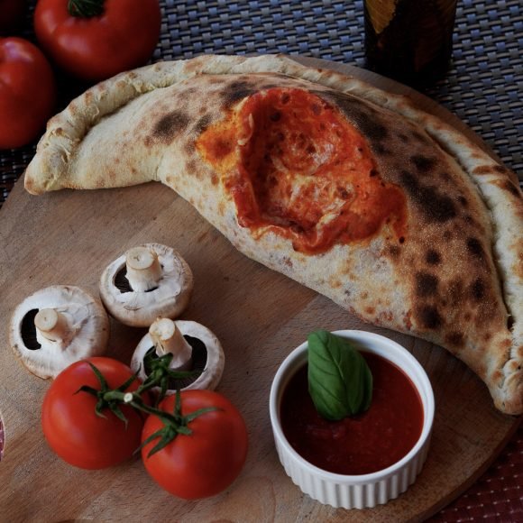 Pizza Calzone 1 Calzone